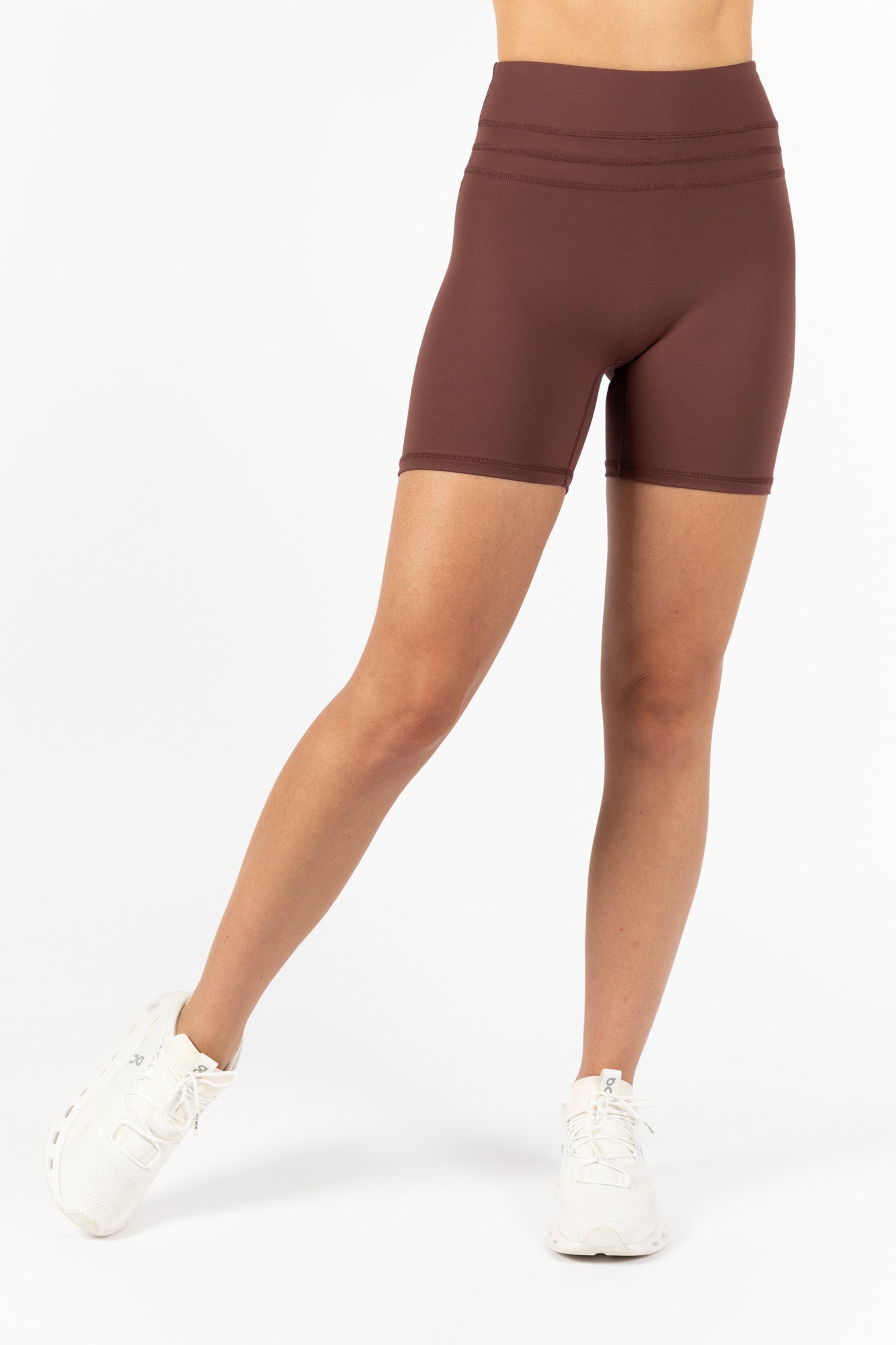 ROUX SHORTS 5" COFFEE