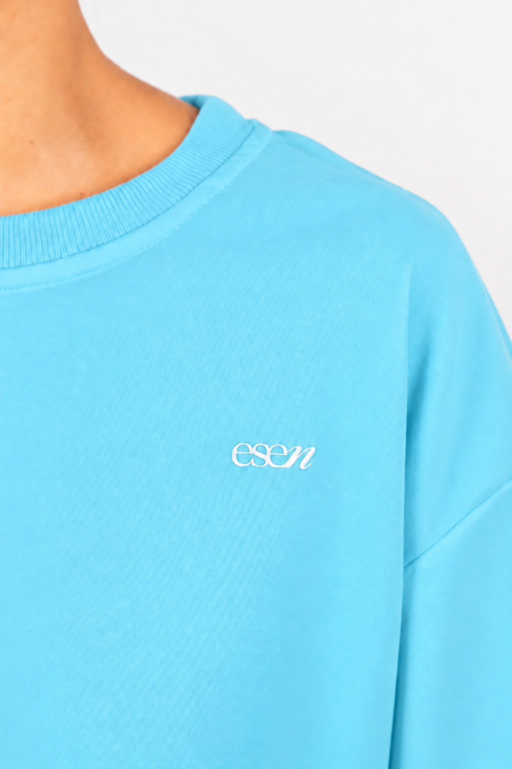 HUSH SWEATSHIRT ICE BLUE