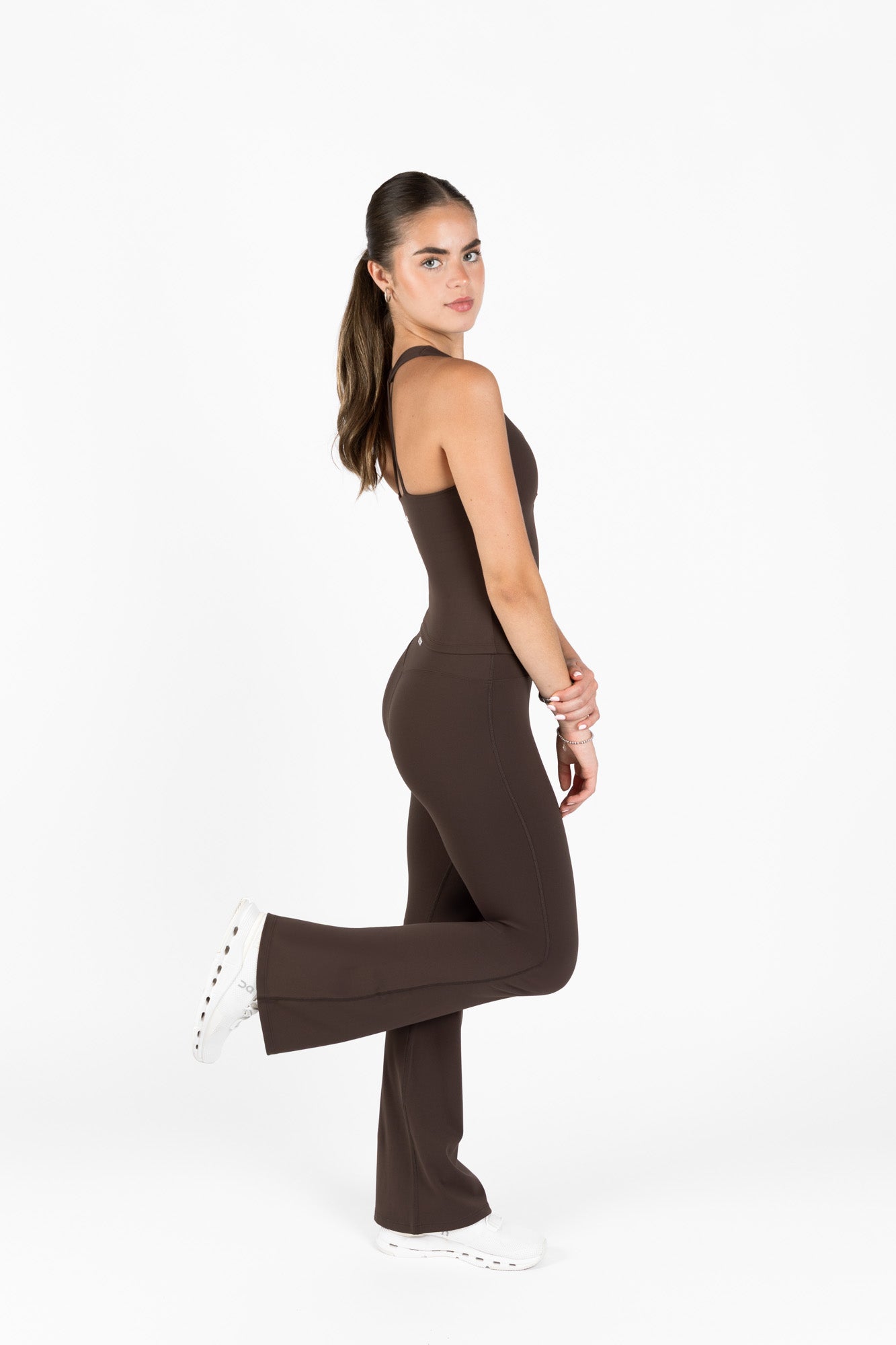 KORA FLARE PANTS BROWN