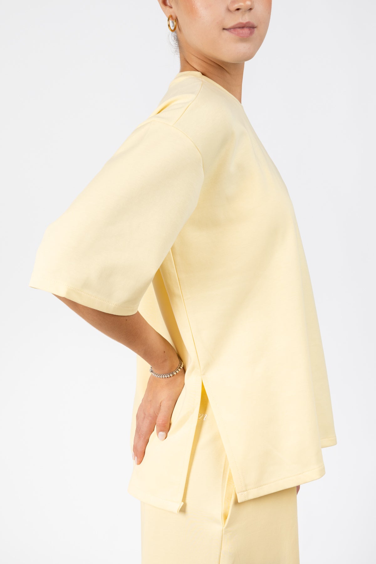 EASE T-SHIRT BUTTER