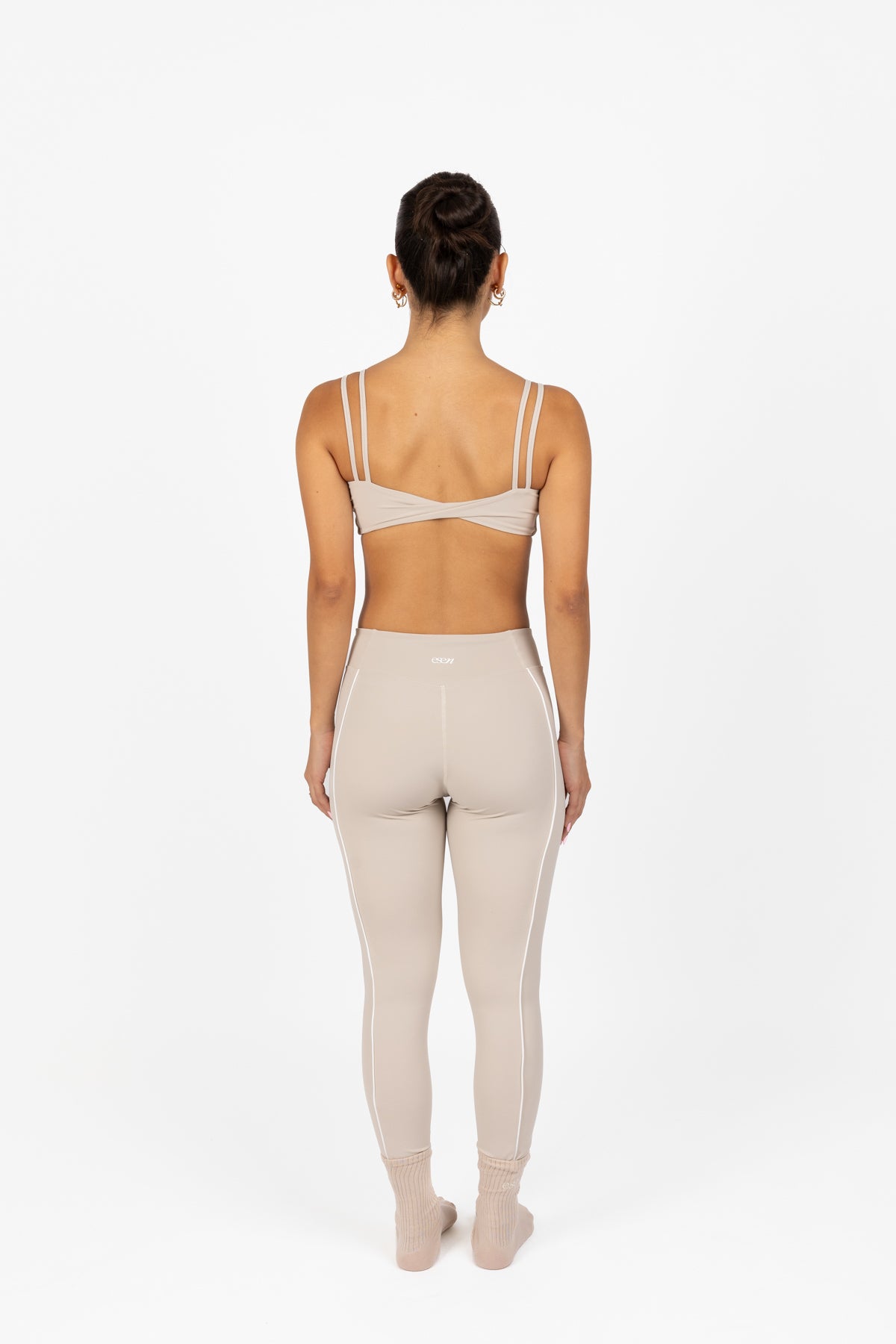LAYER SPORTS BRA BONE