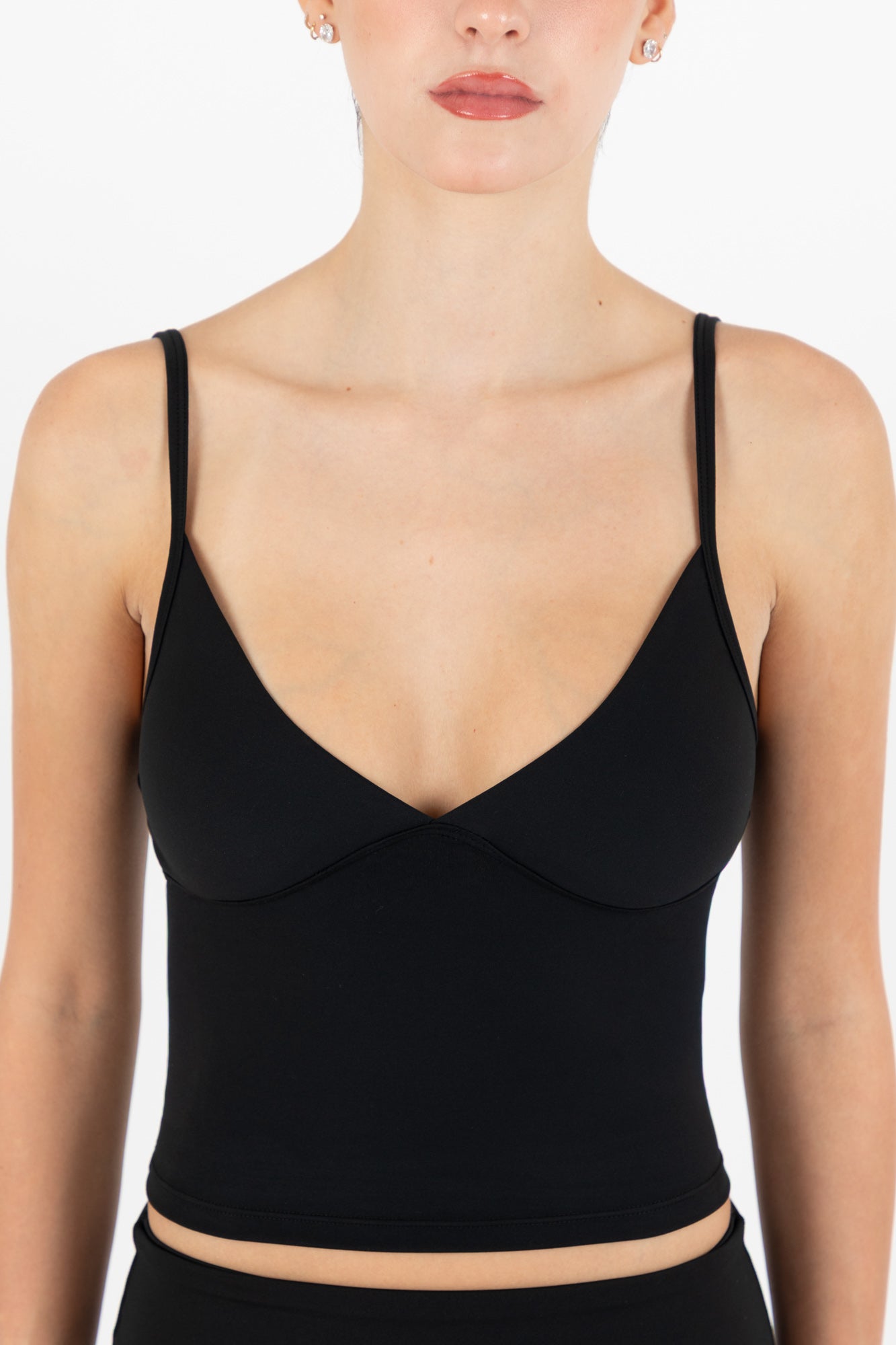 MOVE TOP BLACK