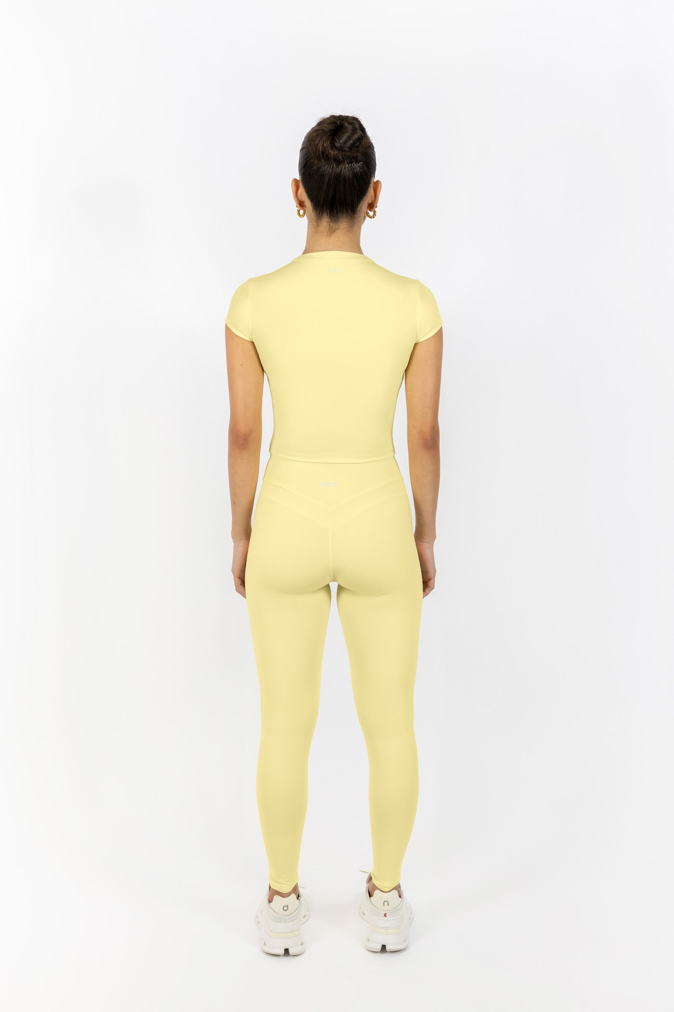 FORME SLEEVE TOP BUTTER