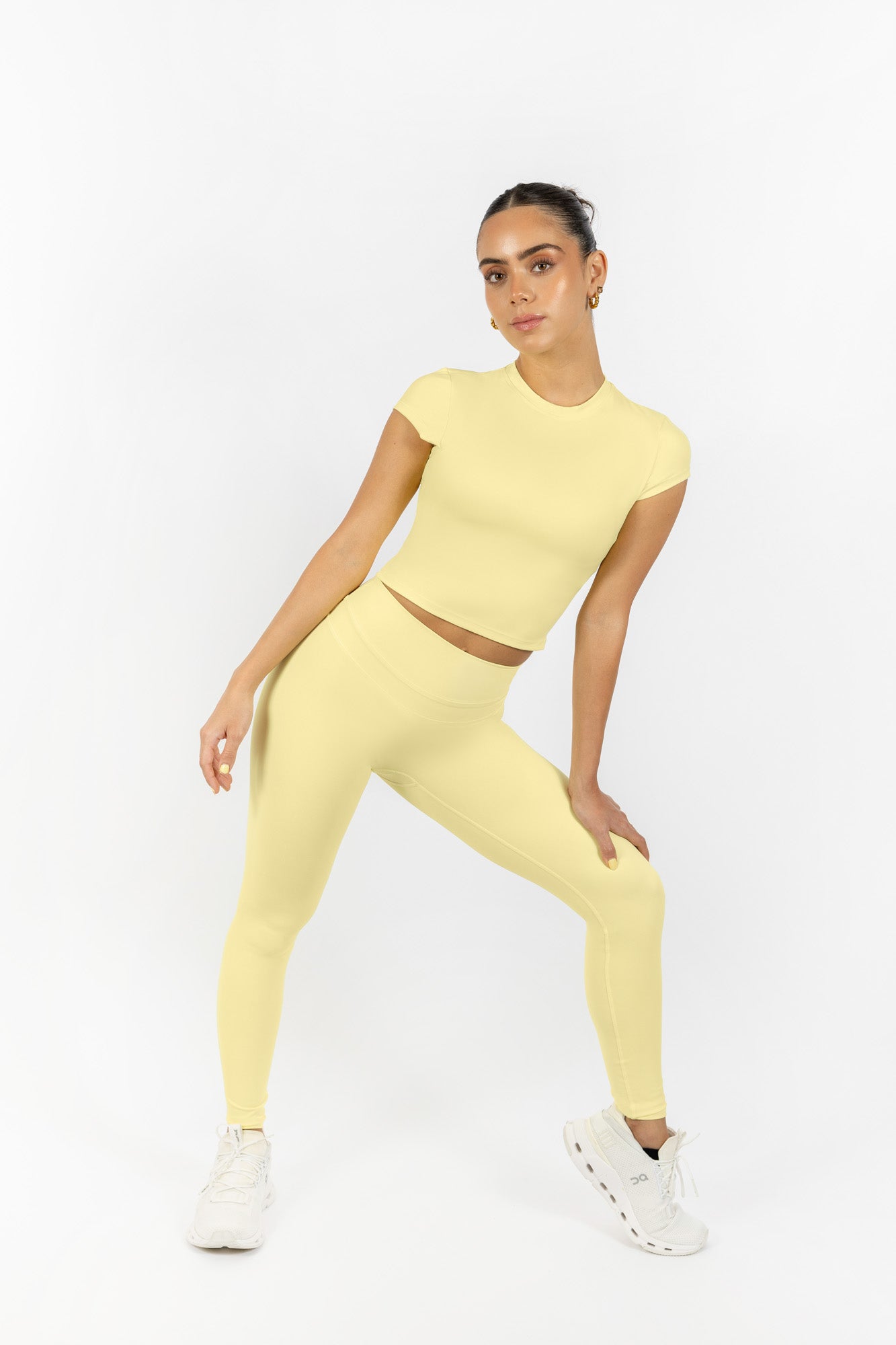 FORME SLEEVE TOP BUTTER