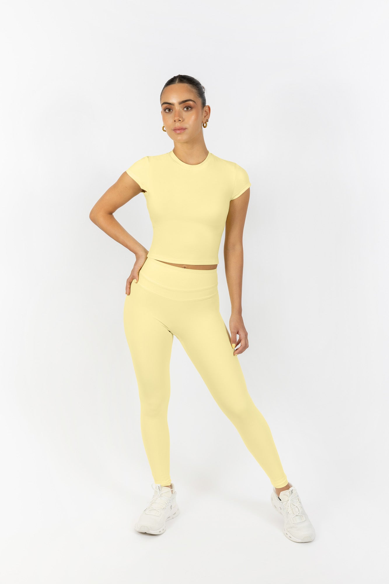 FORME SLEEVE TOP BUTTER