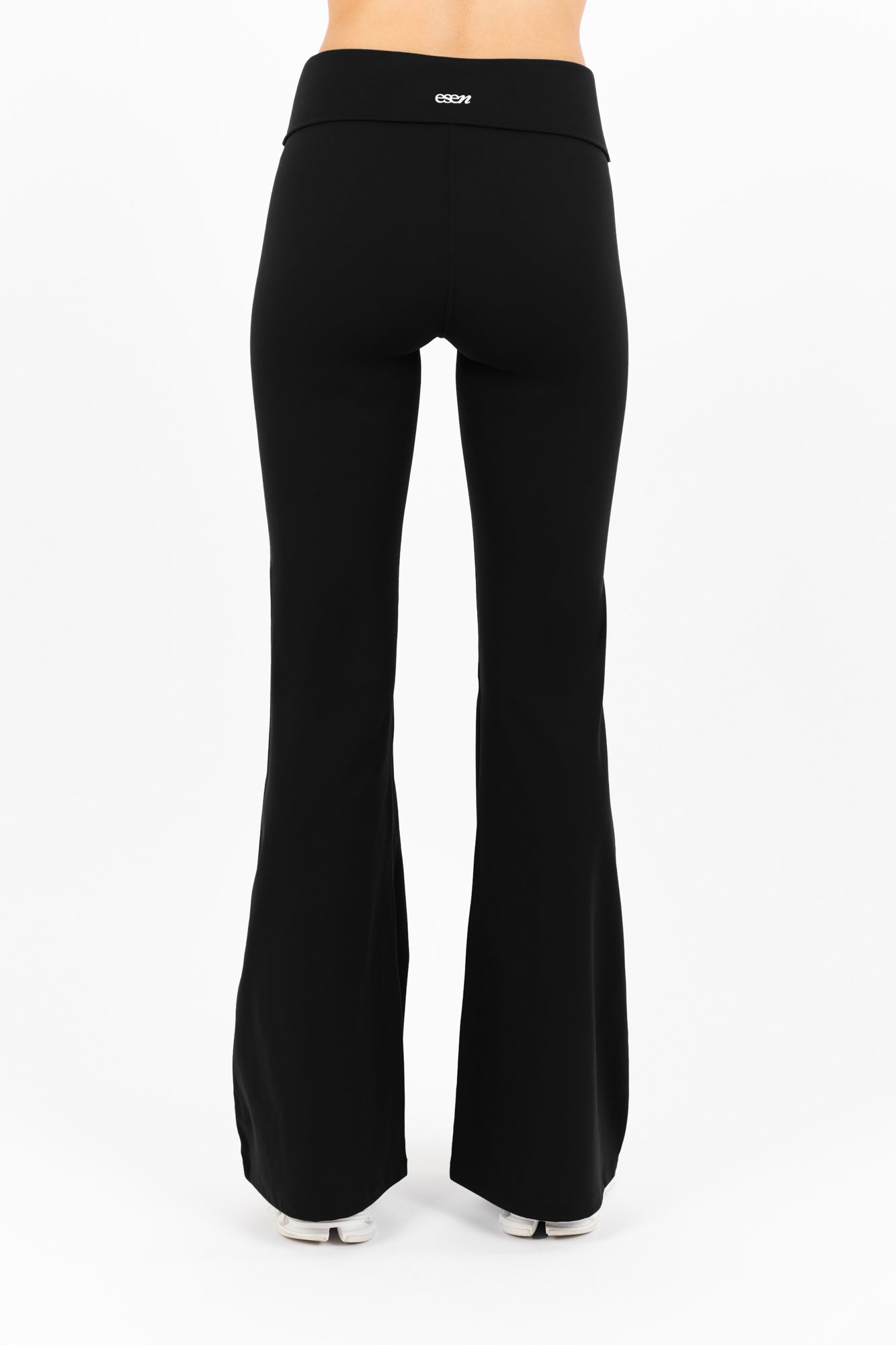 TONE FLARE PANTS BLACK