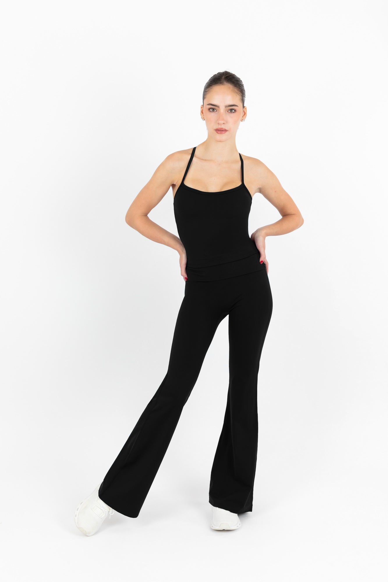 TONE FLARE PANTS BLACK