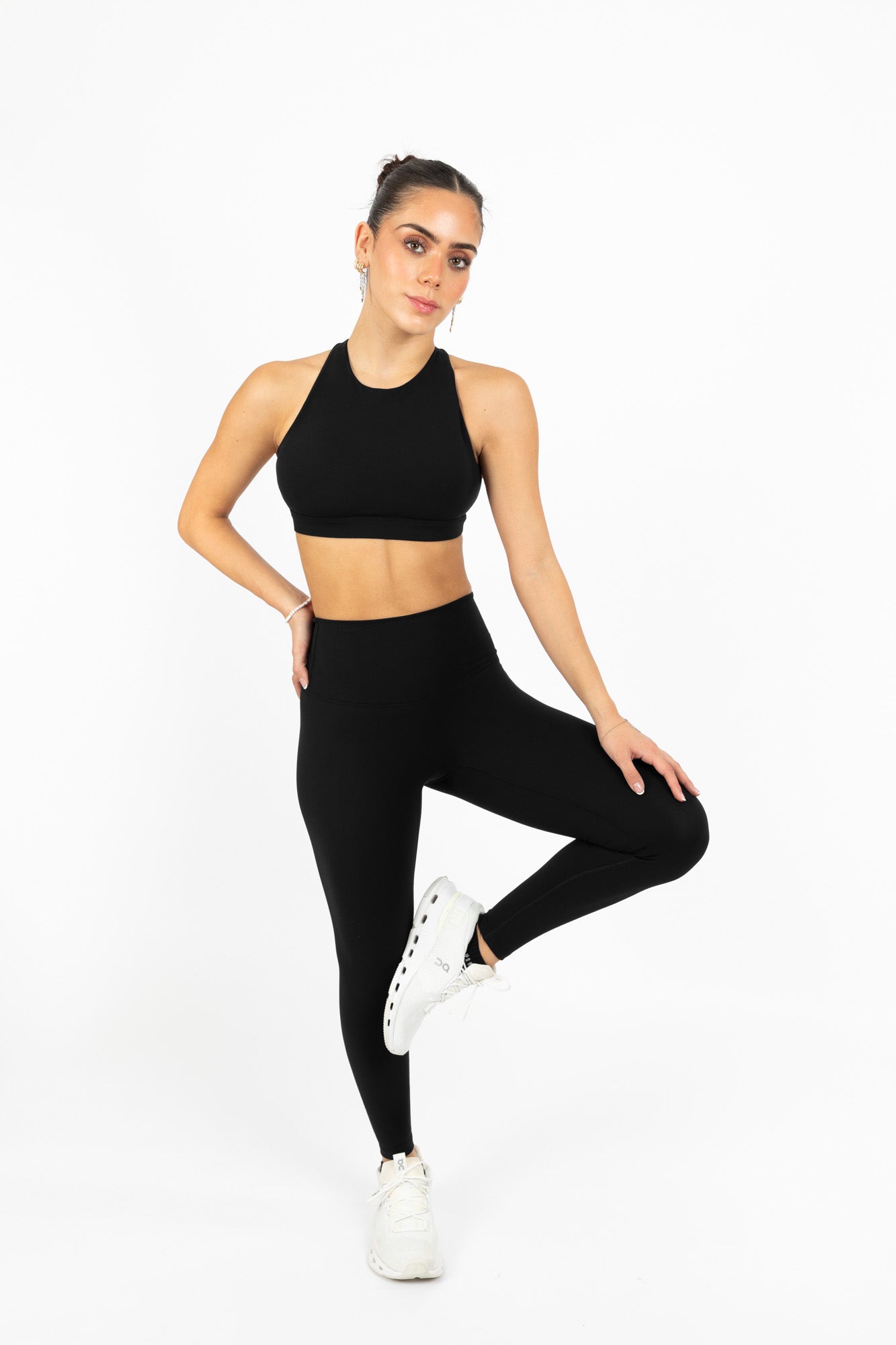 KORA HALTER SPORTS BRA BLACK