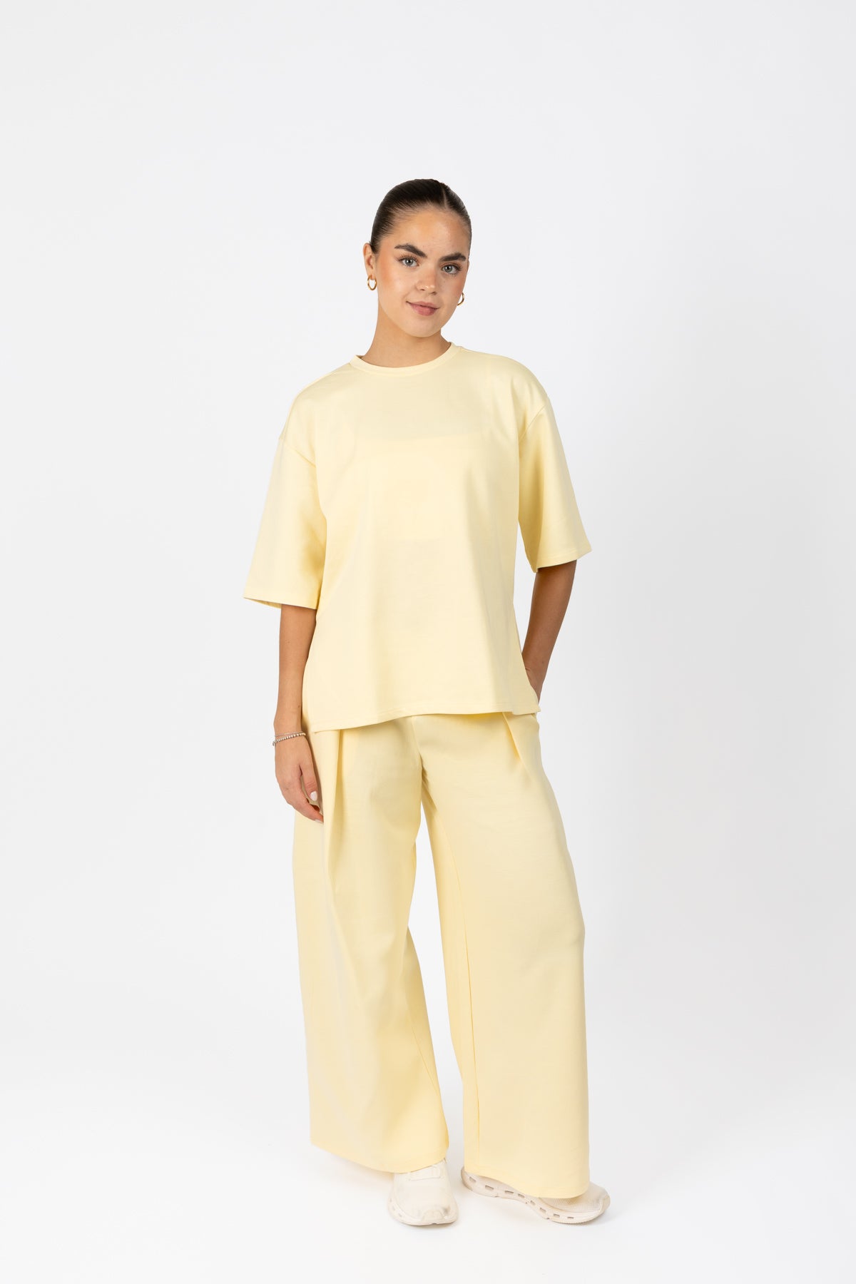 EASE T-SHIRT BUTTER