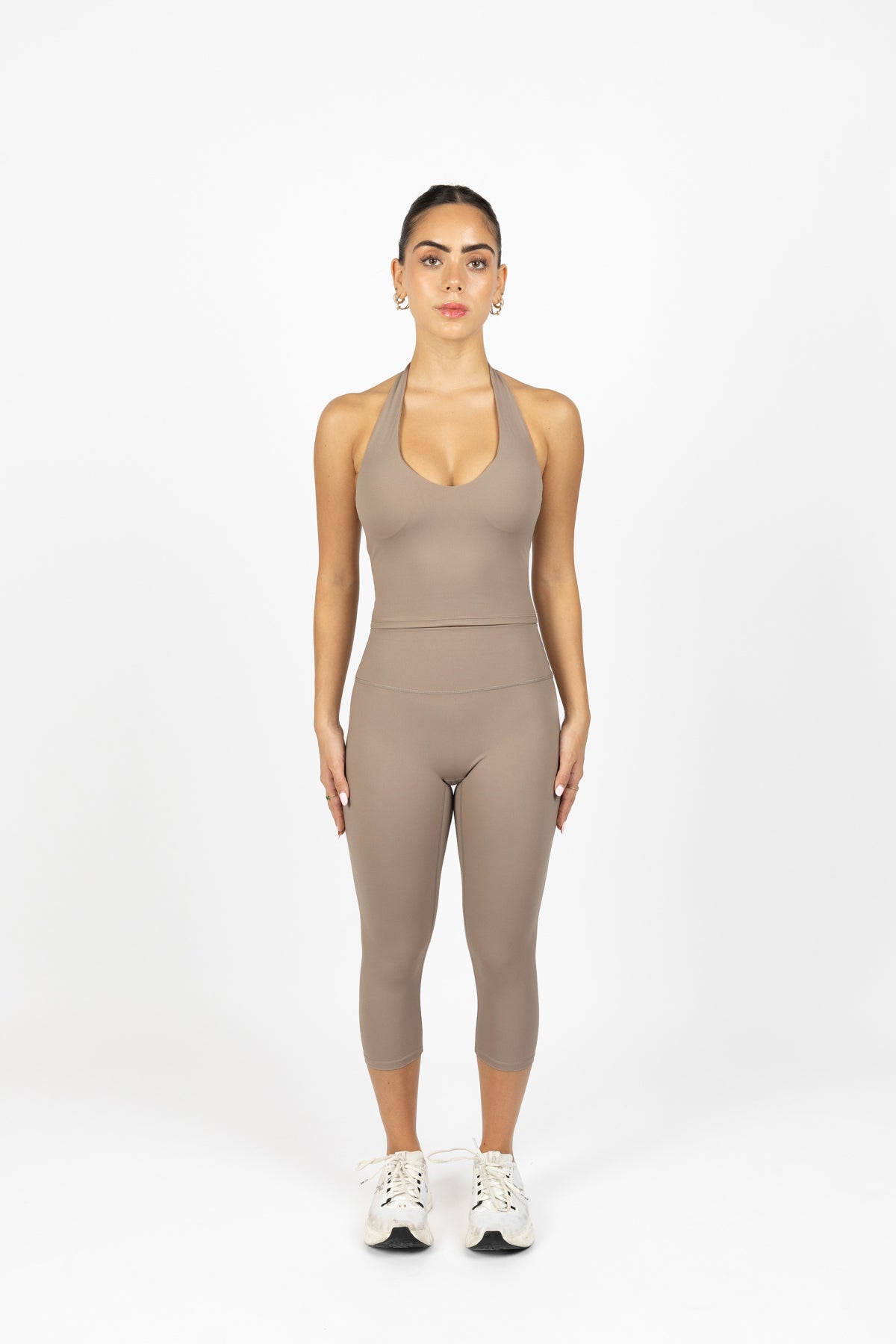 TONE CAPRI LEGGINGS ALMOND