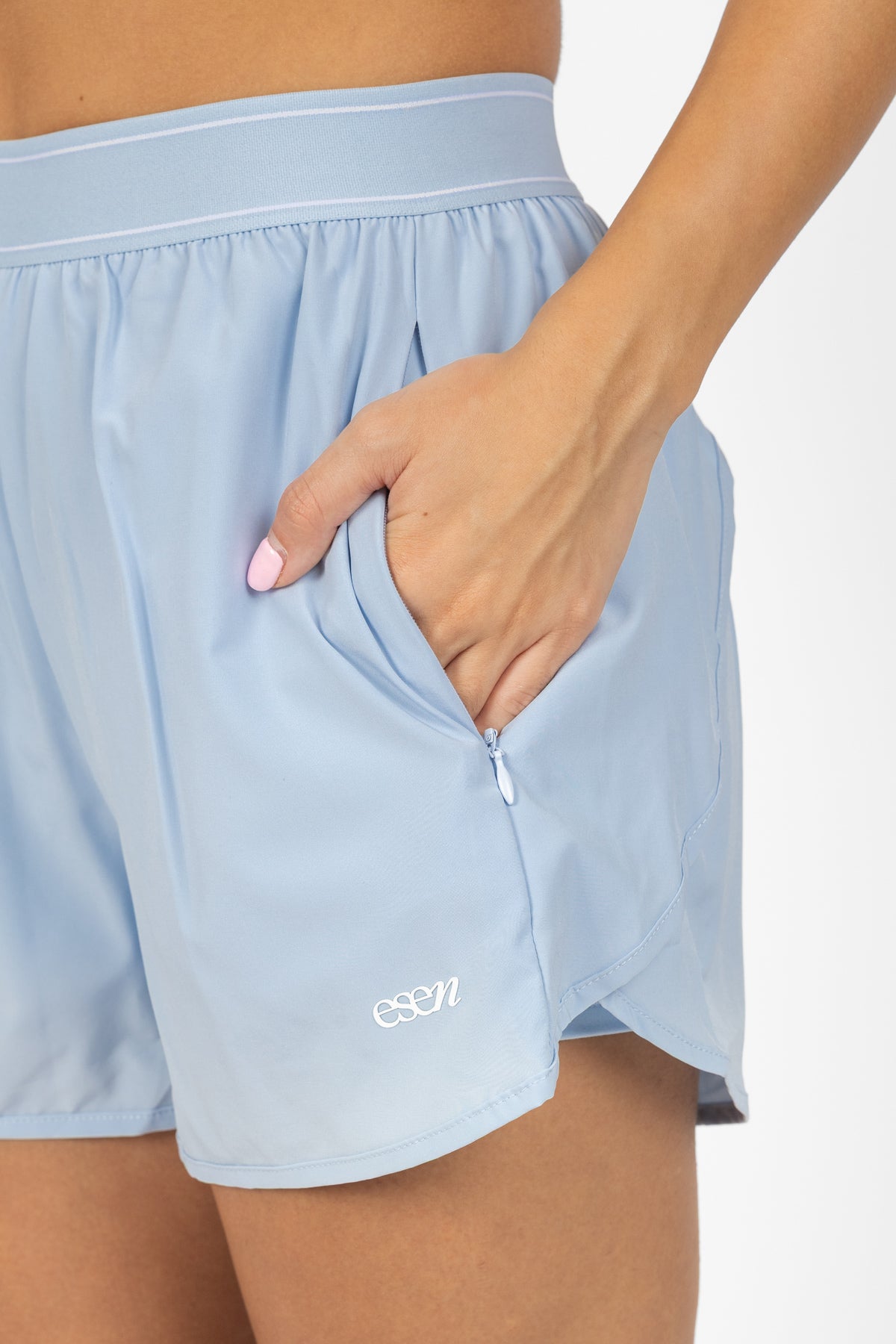 AIR LOOSE SHORTS SKY BLUE