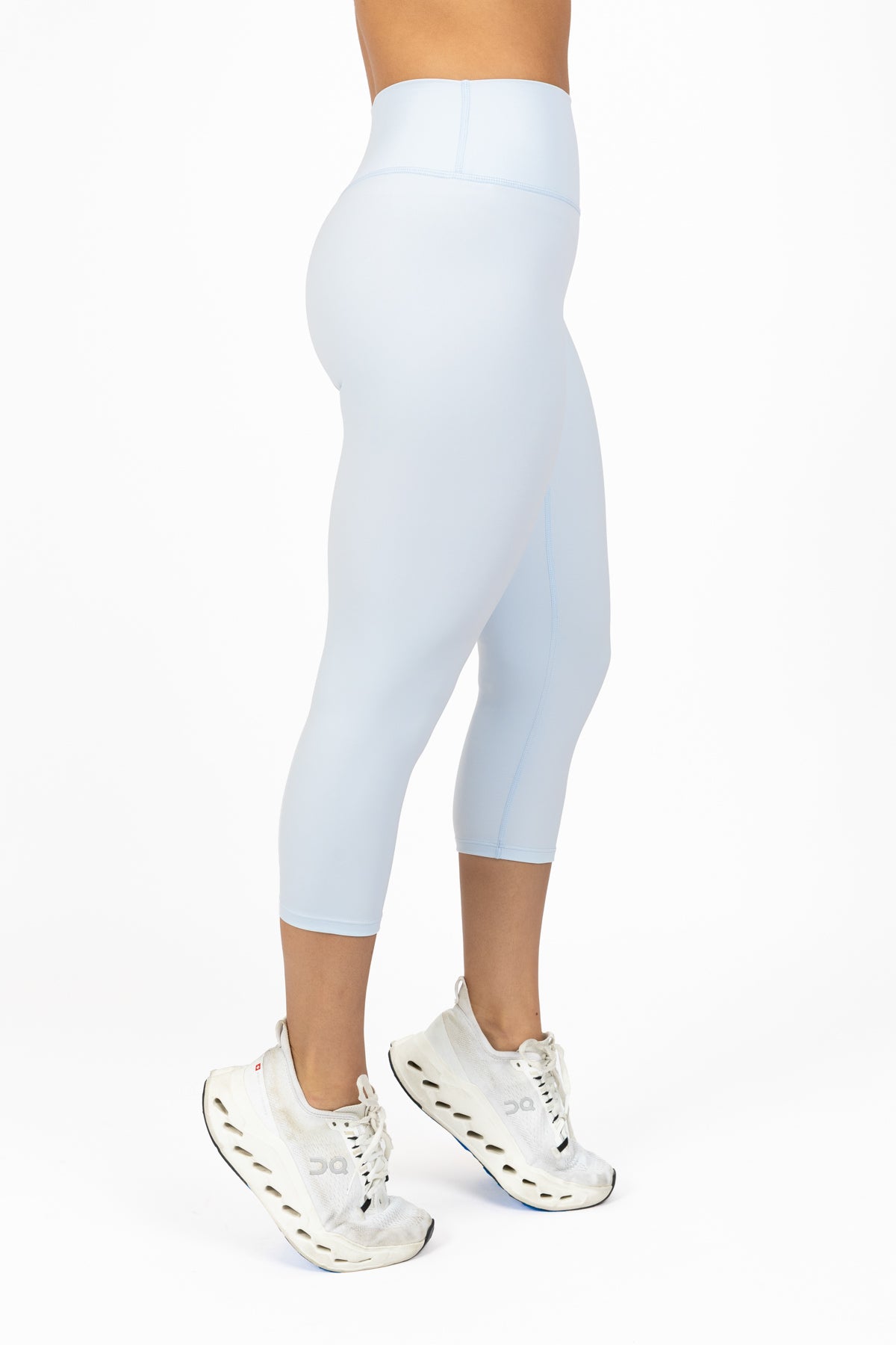 TONE CAPRI LEGGINGS ICE BLUE
