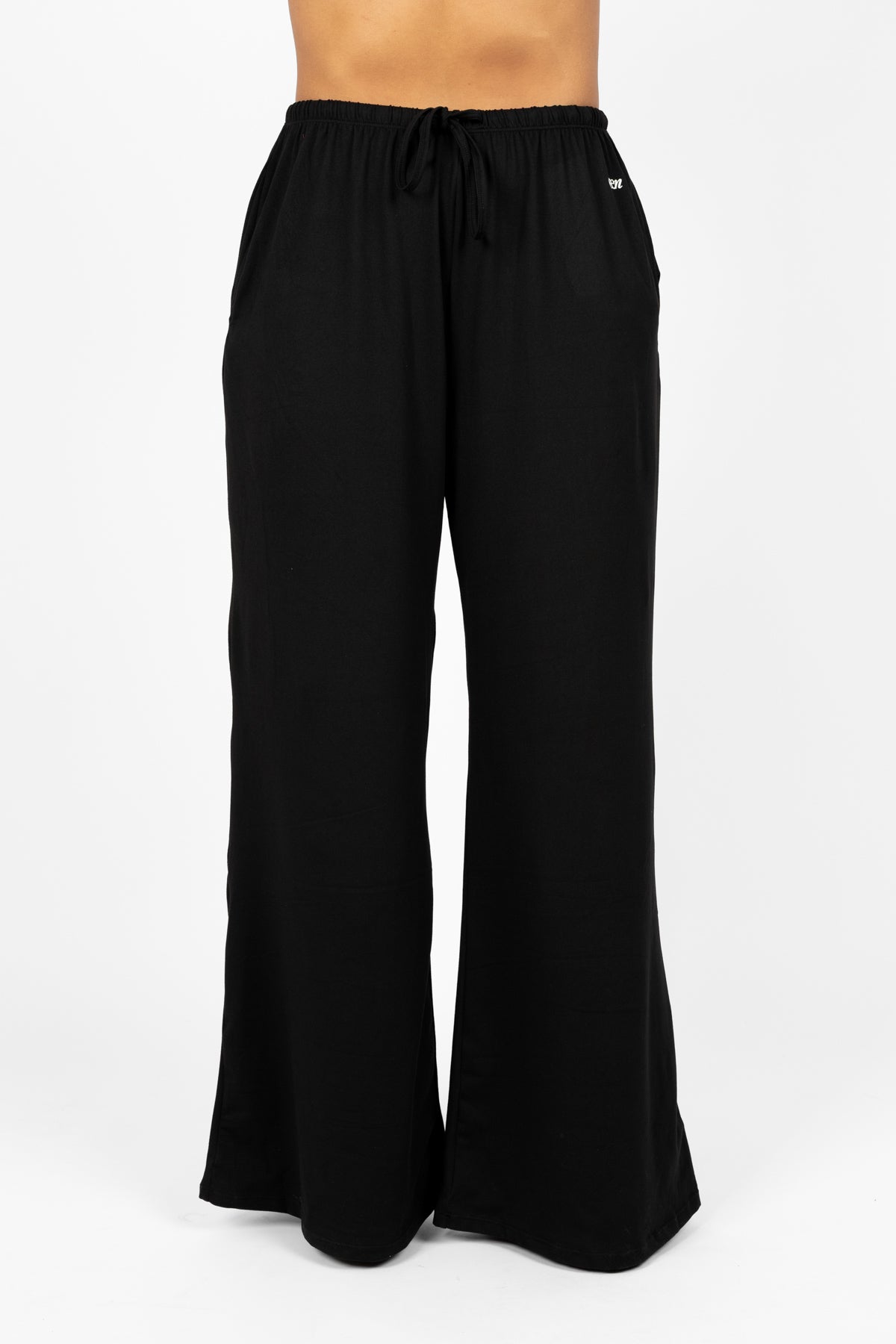 EASE PANTS BLACK